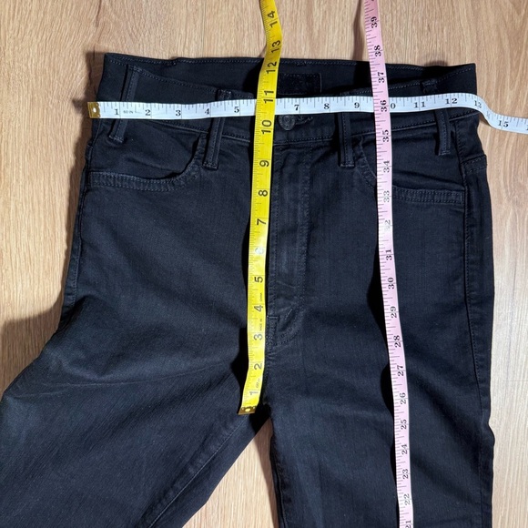 MOTHER Hustler Ankle Fray Not Guilty Black Flared Jeans Women’s Size 25 - Picture 7 of 12